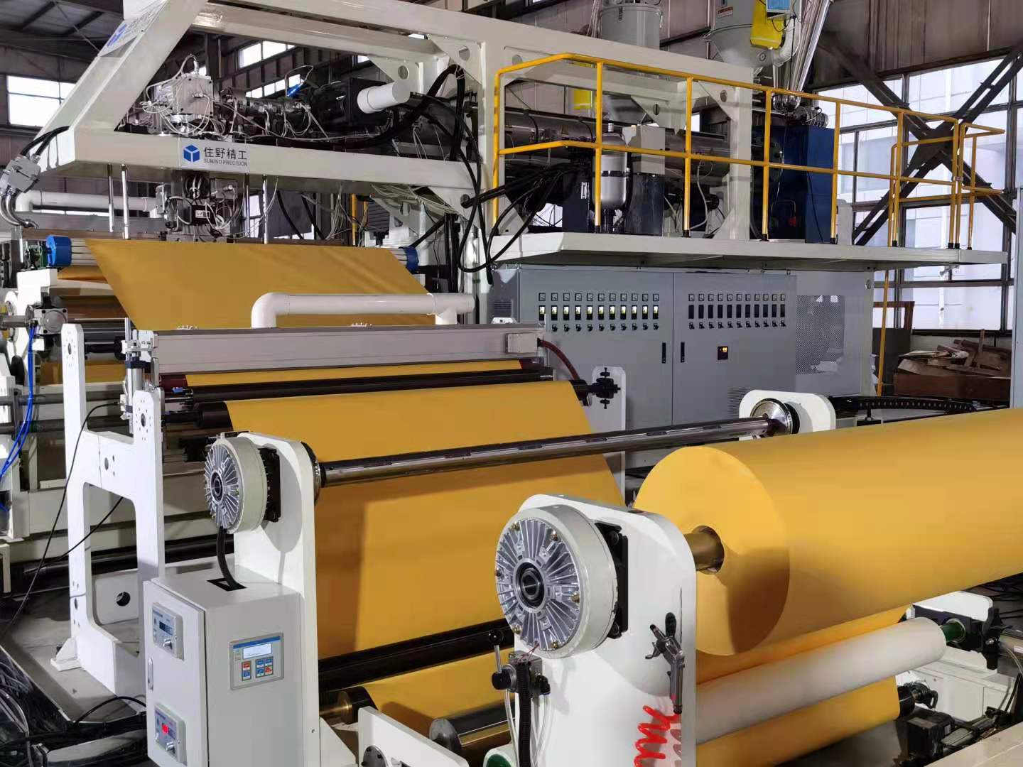 extrusion laminating machine 